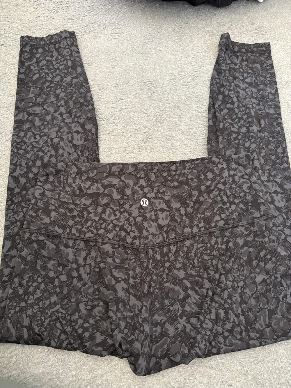 lululemon athletica Black/Charcoal Patterned High-Rise Leggings - Picture 3 of 4